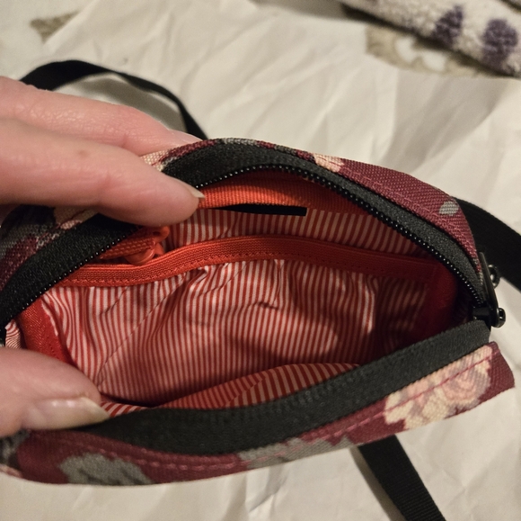 Small bag - Picture 3 of 3